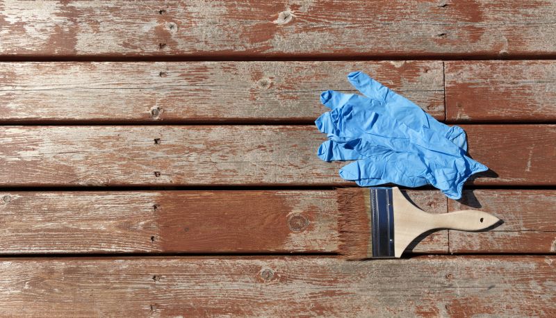 Products For Cedar Deck Refinishings in use